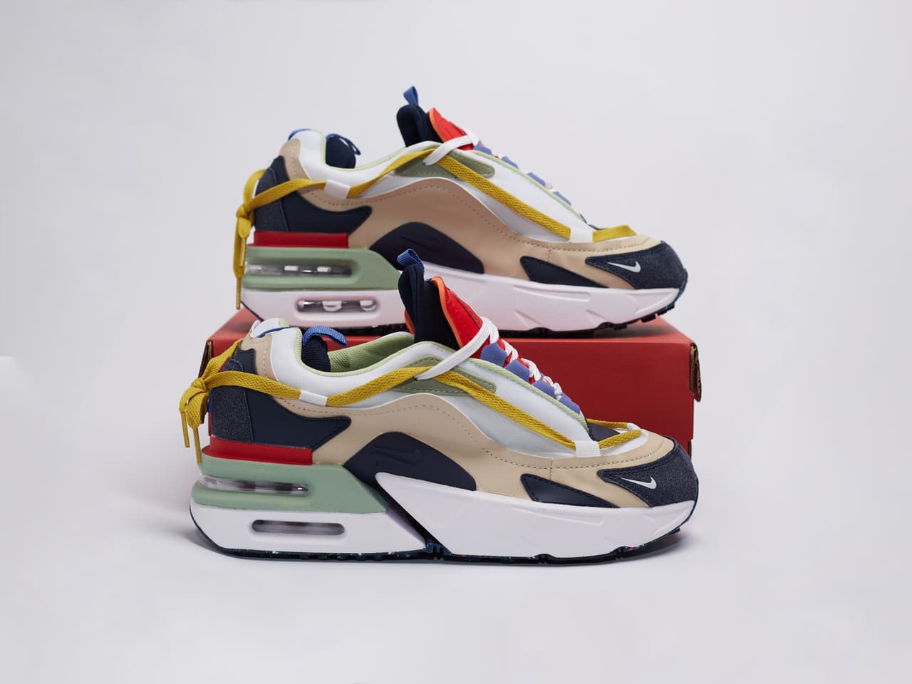 Nike Air Max DN8 SE Multi-Color alternate angle